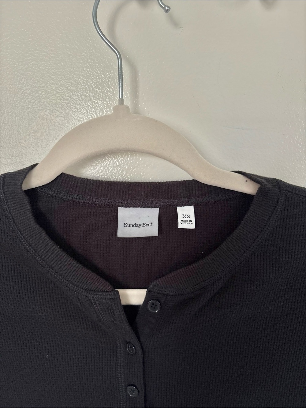Aritzia/Sunday Best Black Waffle Cropped Long Sleeve Top - Picture 8 of 8